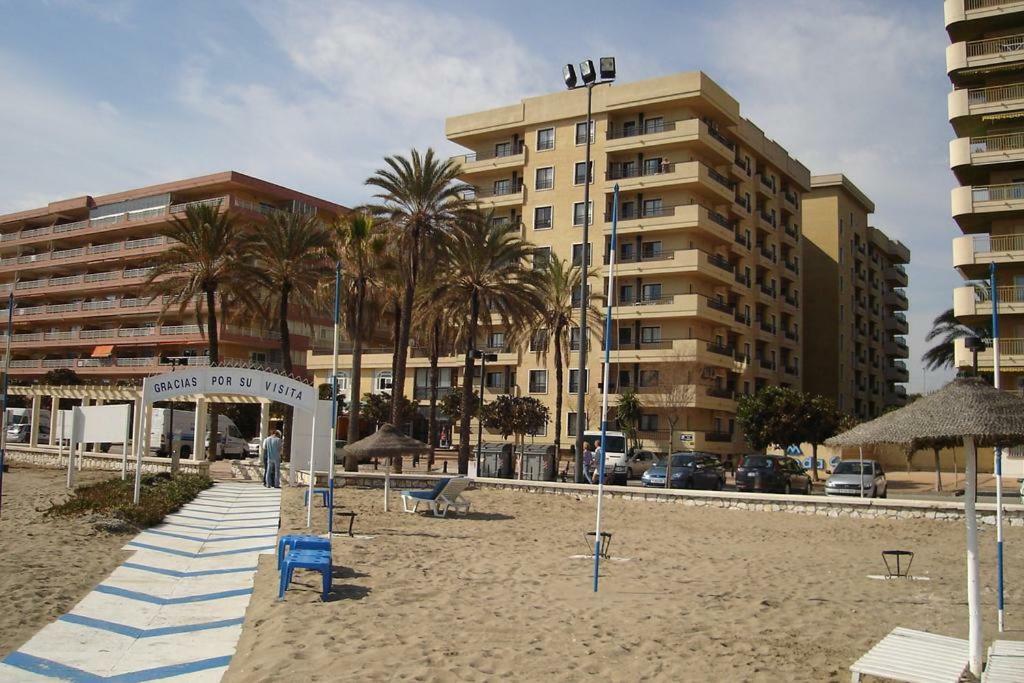 Beachfront Apartment In Fuengirola New Exteriör bild
